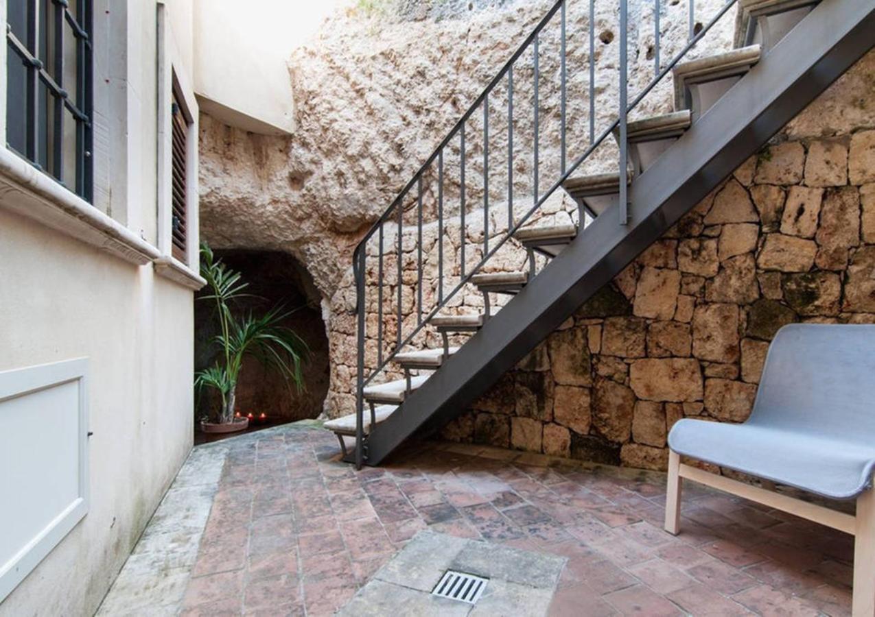 Dimora Archimedea Bed & Breakfast Syracuse Bagian luar foto