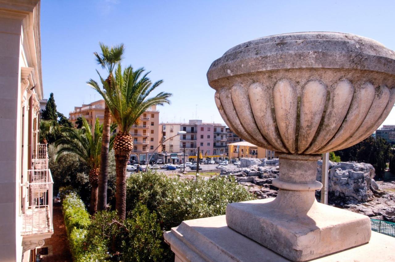 Dimora Archimedea Bed & Breakfast Syracuse Bagian luar foto