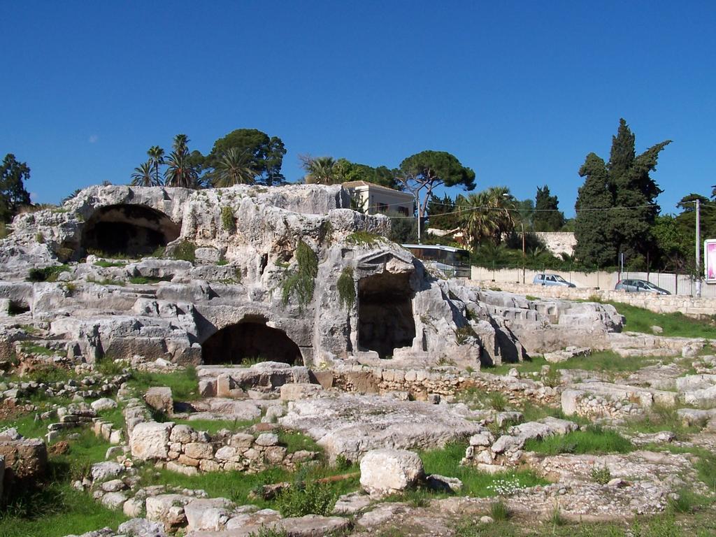 Dimora Archimedea Bed & Breakfast Syracuse Bagian luar foto