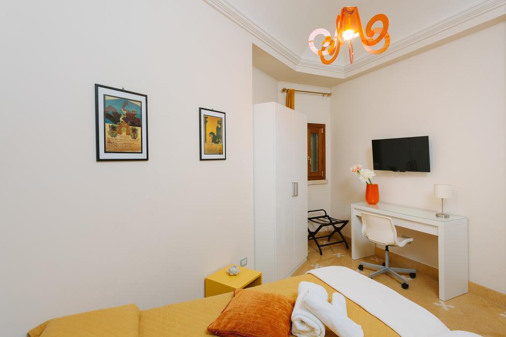 Dimora Archimedea Bed & Breakfast Syracuse Bagian luar foto