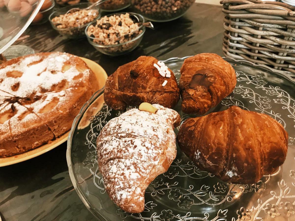 Dimora Archimedea Bed & Breakfast Syracuse Bagian luar foto